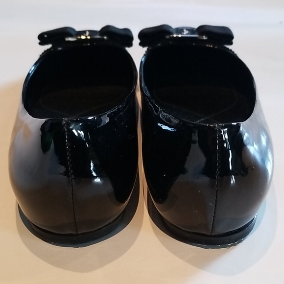 Salvatore Ferragamo Varina Black Patent Flats 5.5 - Picture 6 of 8